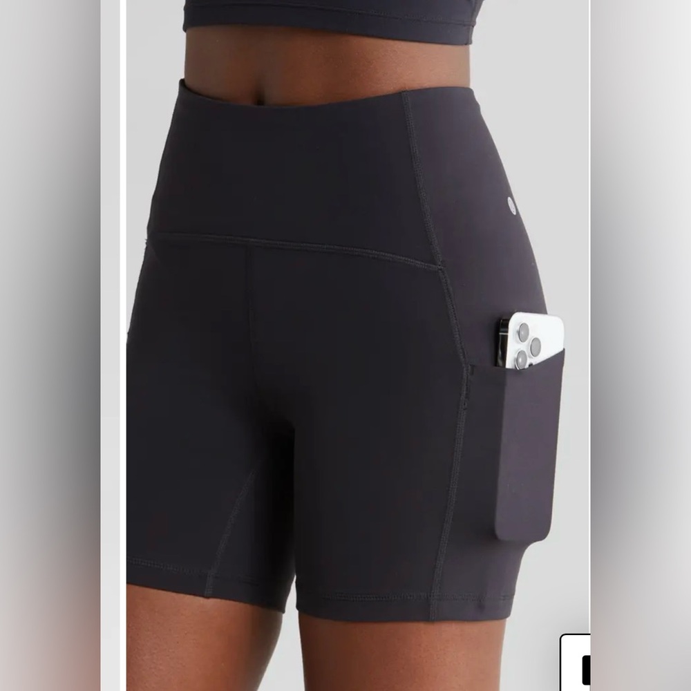 XS Zella Live In Bike Shorts with Pocket